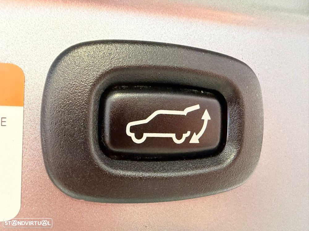 Mitsubishi Outlander 2.0 Instyle Navi - 24