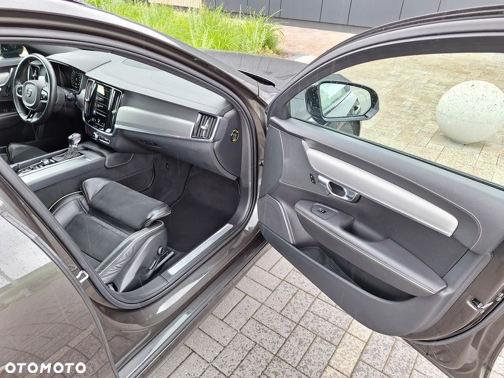 Volvo V90 T4 R-Design - 26