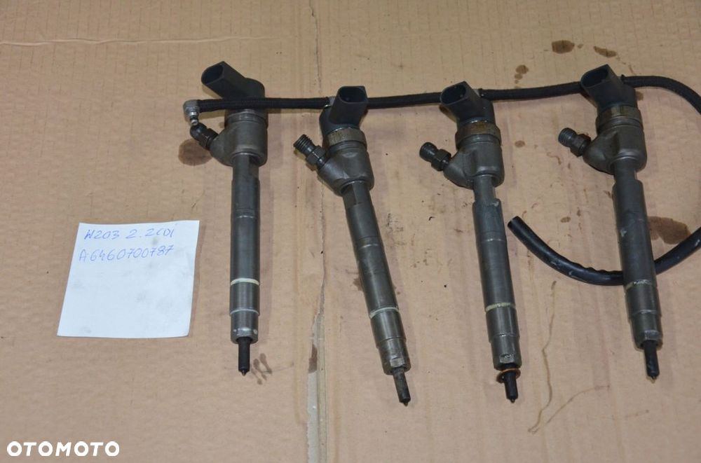 MERCEDES W203 2.2CDI WTRYSKIWACZE A6460700778