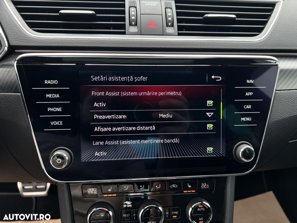 Skoda Superb 2.0 TDI DSG Sportline - 31