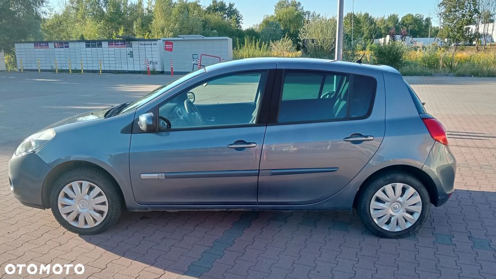 Renault Clio 1.2 16V Alize - 4