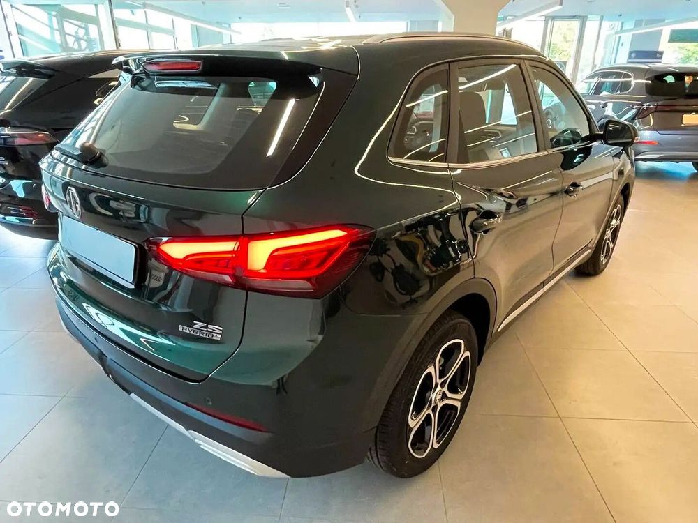 MG ZS Hybrid+ - 6