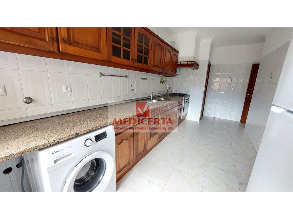 T2 - Tapada das Mercês - Grande imagem: 2/12