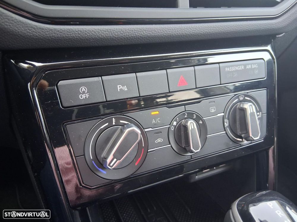 VW T-Cross 1.0 TSI Urban DSG - 13