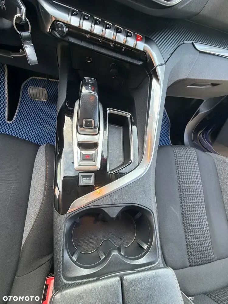 Peugeot 3008 1.5 BlueHDi Active S&S EAT8 - 5