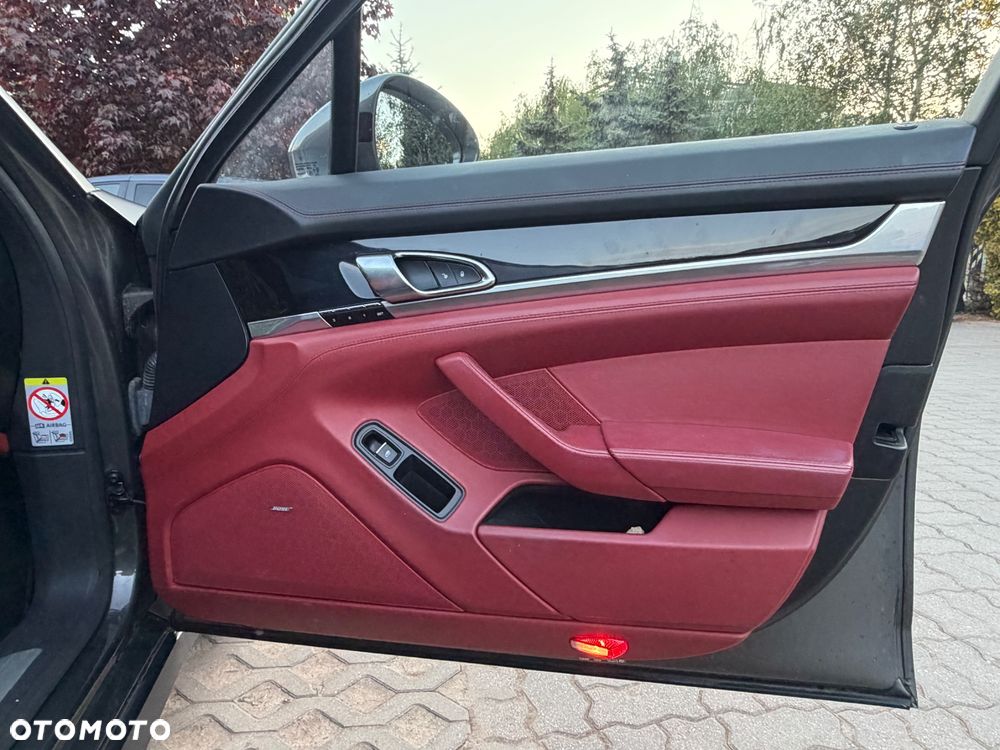 Porsche Panamera - 20