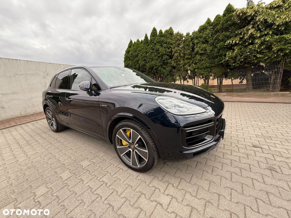 Porsche Cayenne Coupe Turbo S E-Hybrid - 1