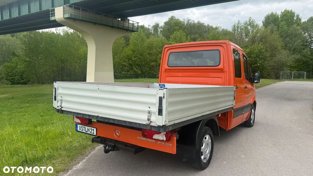 Mercedes-Benz Sprinter - 25