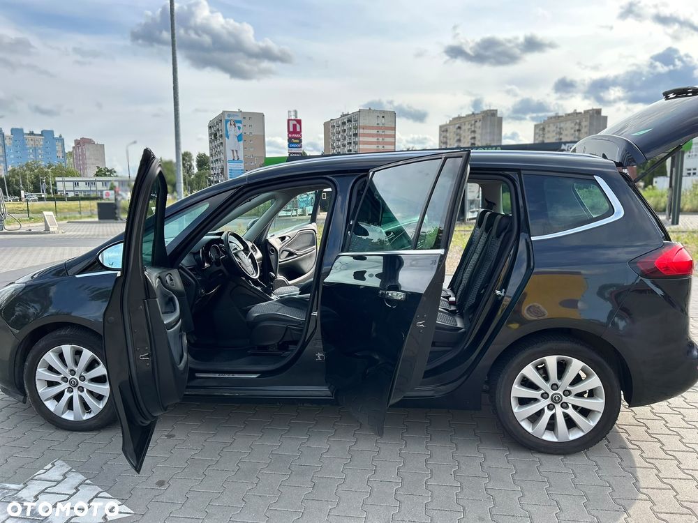 Opel Zafira - 13
