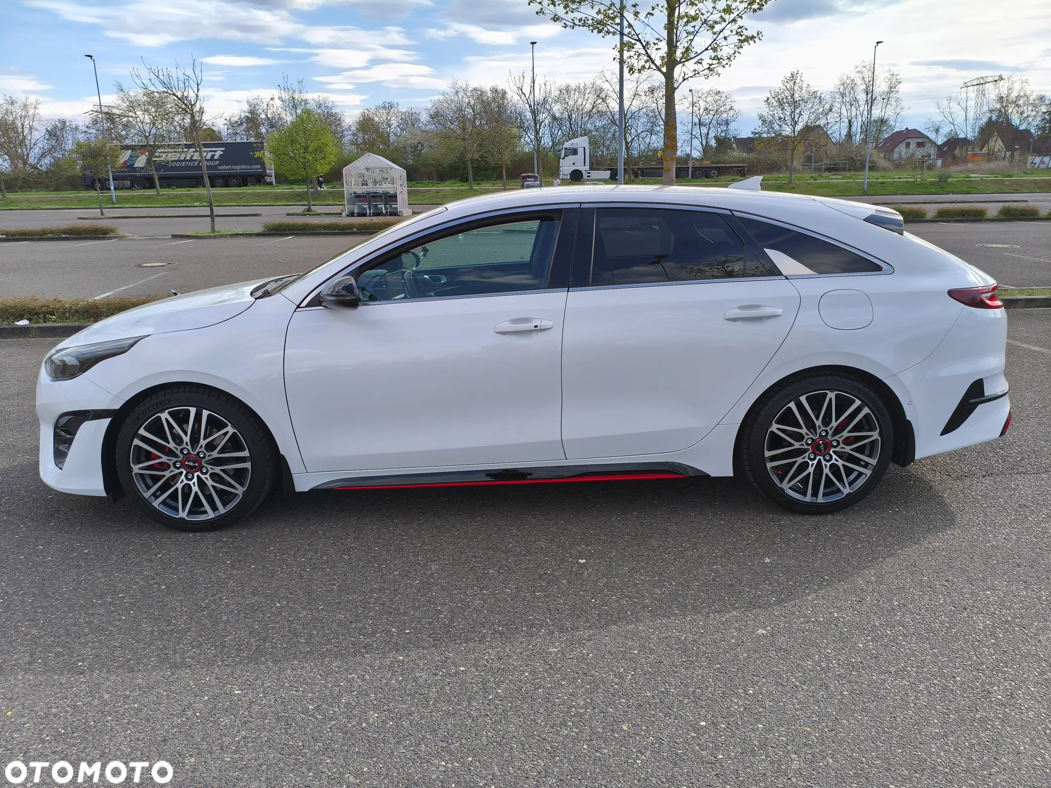 Kia ProCeed 1.6 T-GDI GT DCT - 3