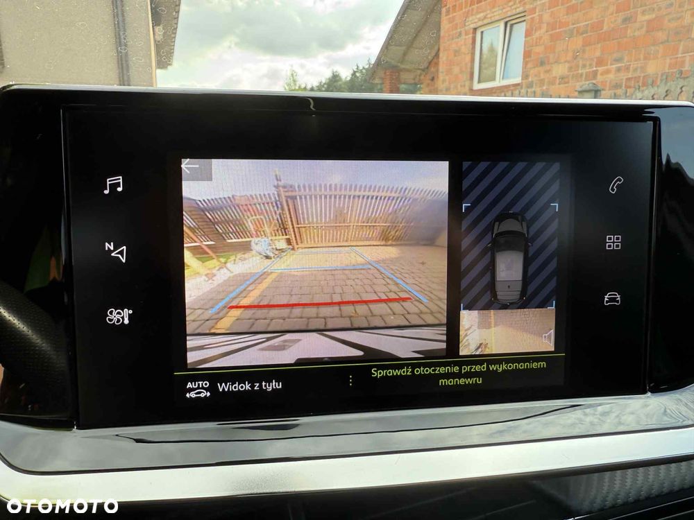 Peugeot 208 PureTech 100 EAT8 GT Pack - 26