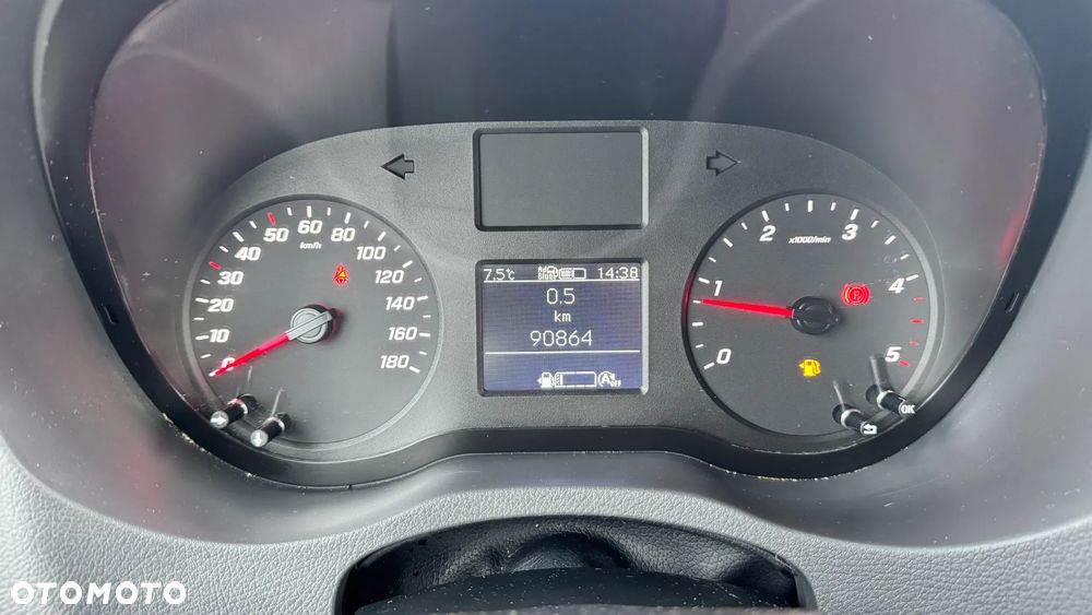 Mercedes-Benz Sprinter - 19