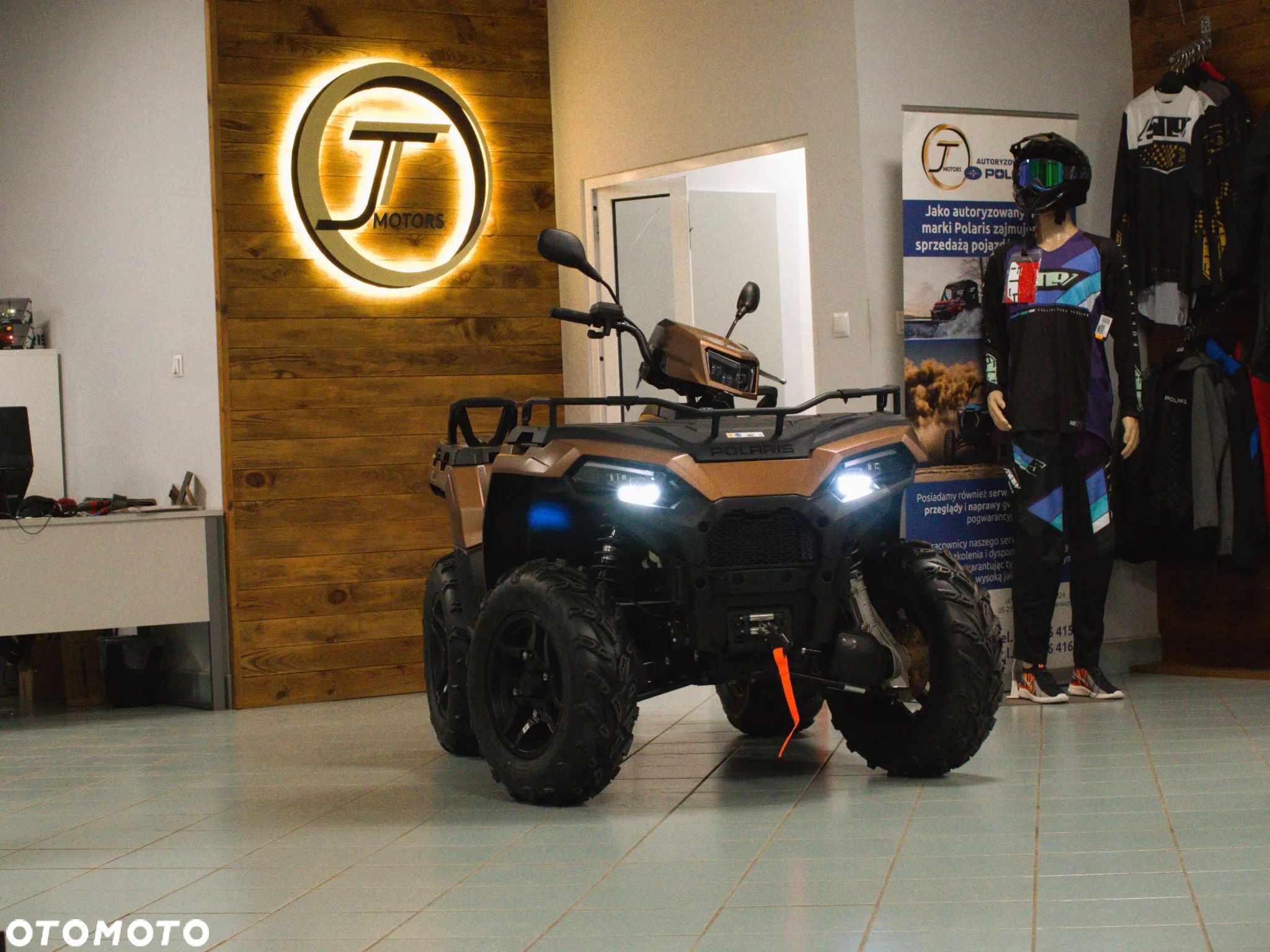 Polaris Sportsman - 1