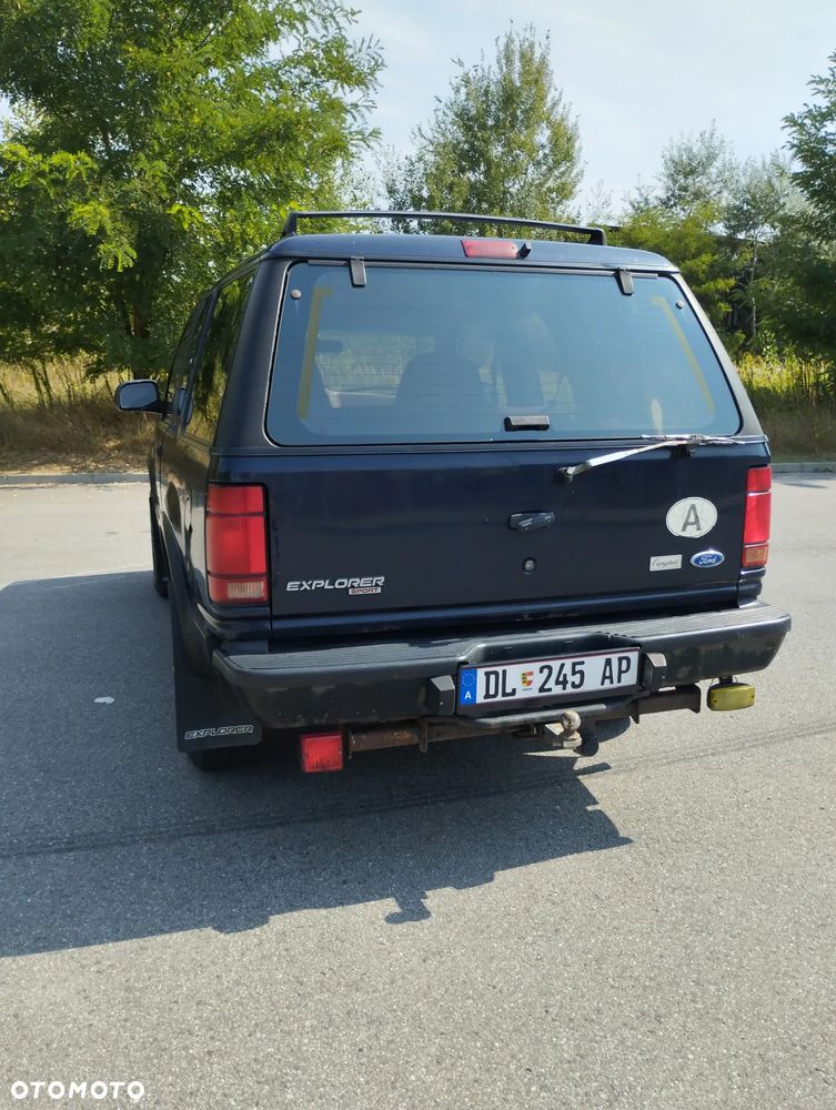 Ford Explorer - 5