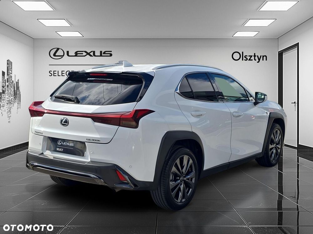 Lexus UX 300h F Sport Design - 5