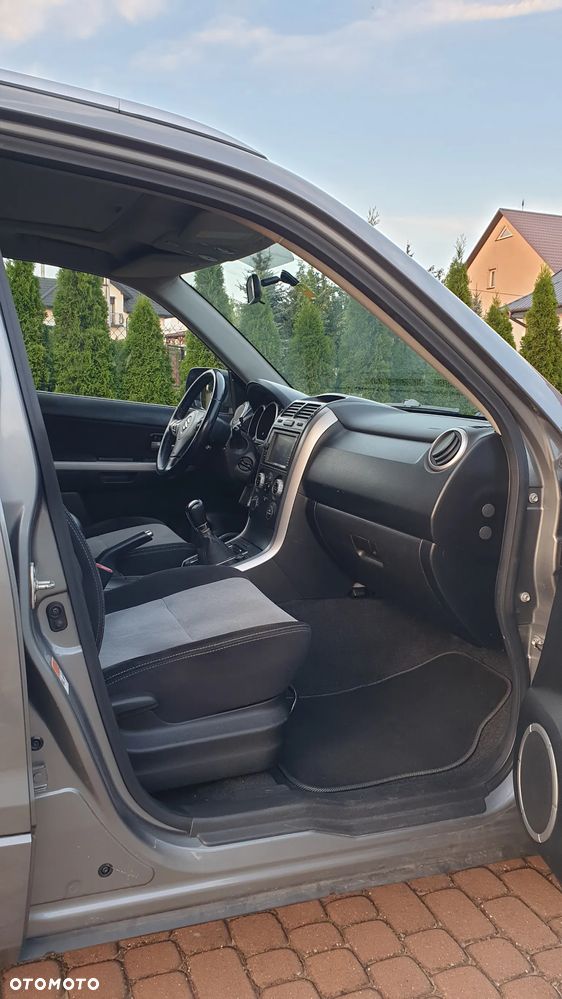 Suzuki Grand Vitara 1.9 DDiS Comfort DPF Limited - 18