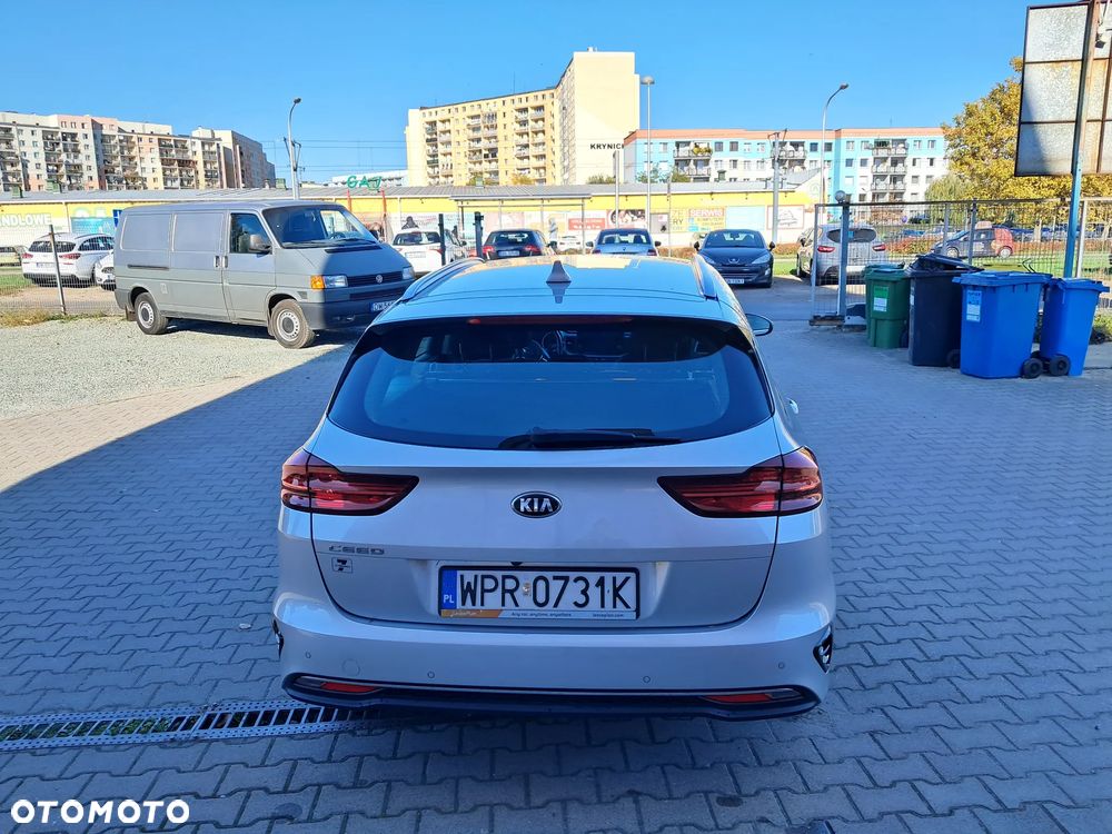 Kia Ceed 2021 photo 4