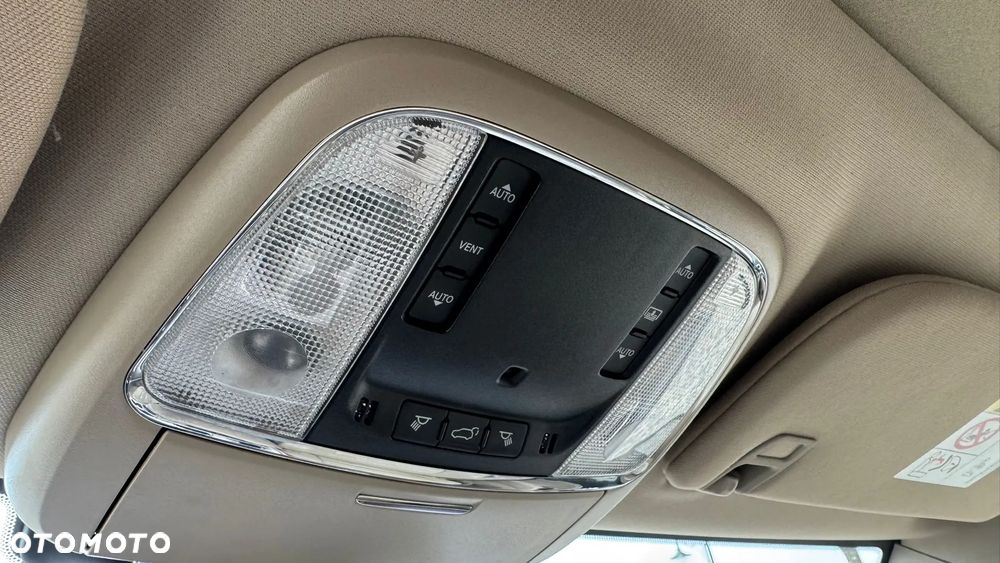 Jeep Grand Cherokee - 18