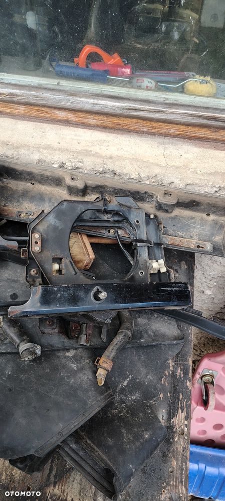 Opel Monterey 3.2 V6 części - 2