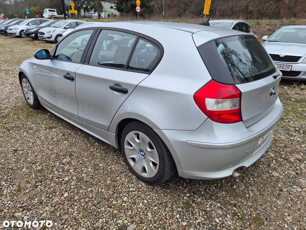 BMW Seria 1 118d - 6