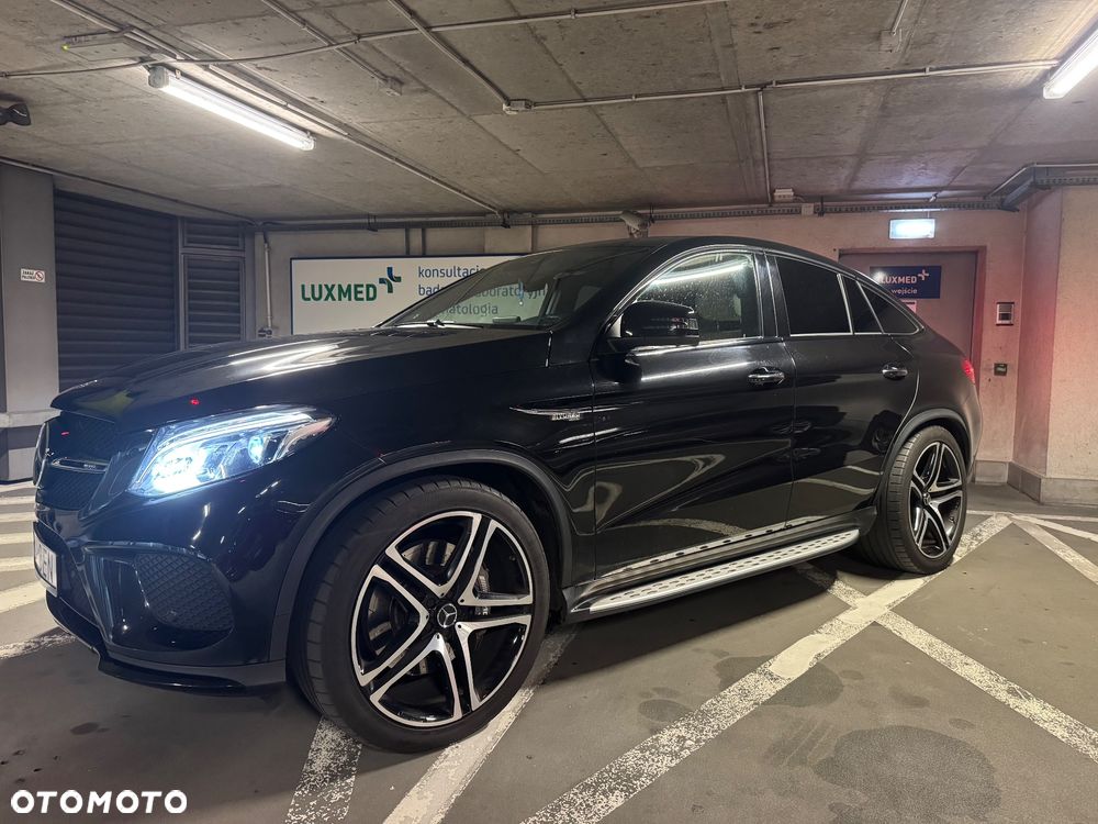Mercedes-Benz GLE AMG Coupe 43 4-Matic - 32