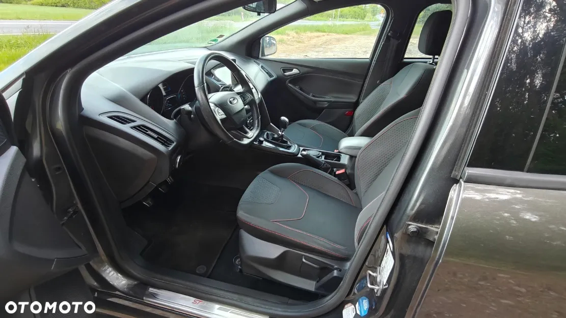 Ford Focus 1.0 EcoBoost ST-Line Black ASS - 9