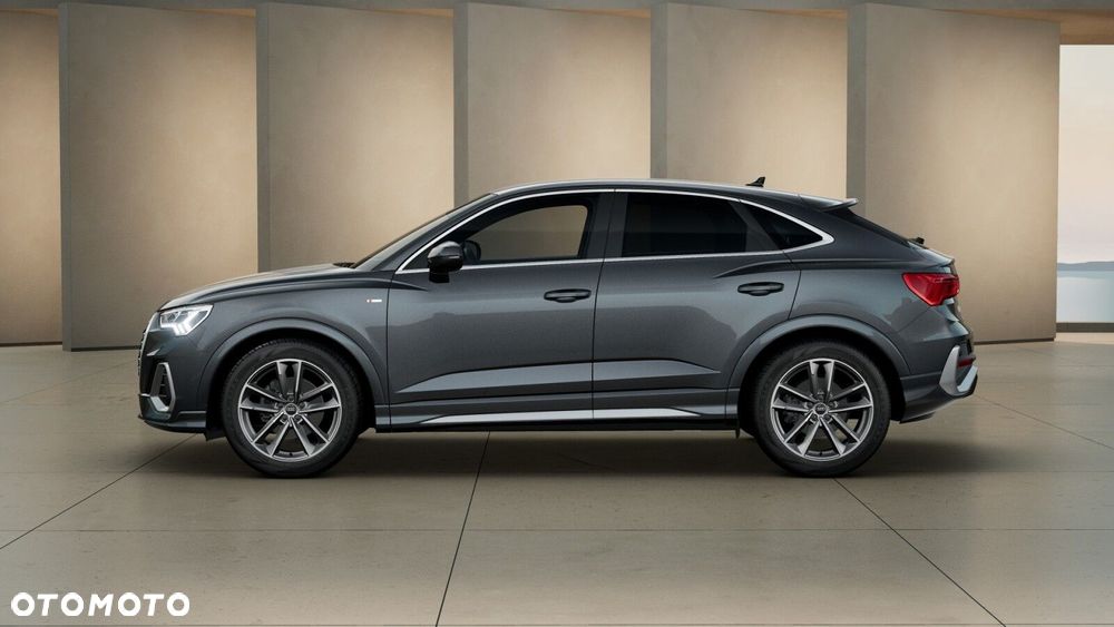 Audi Q3 Sportback - 4