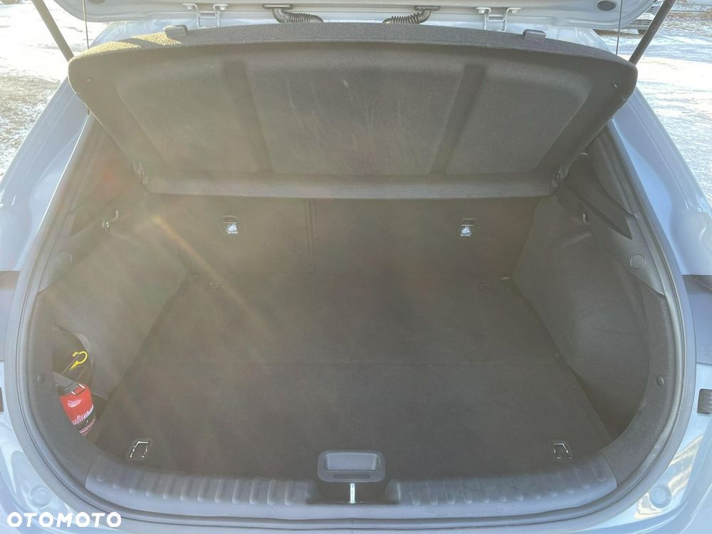 Kia XCeed 1.6 T-GDI Tribute DCT - 17