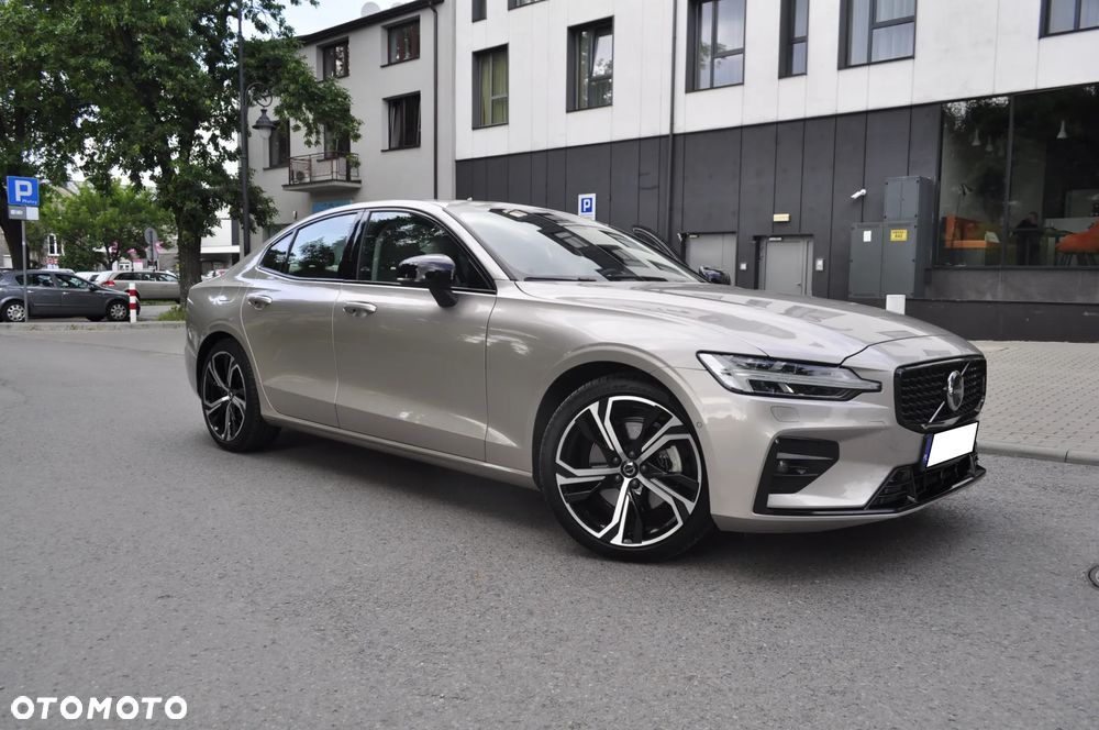 Volvo S60 B5 B AWD Ultimate Dark - 1