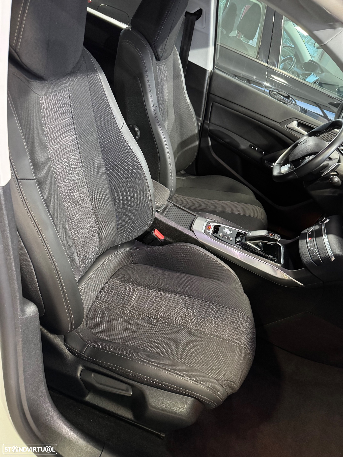 Peugeot 308 SW PureTech 130 GPF EAT8 Stop & Start Allure - 9