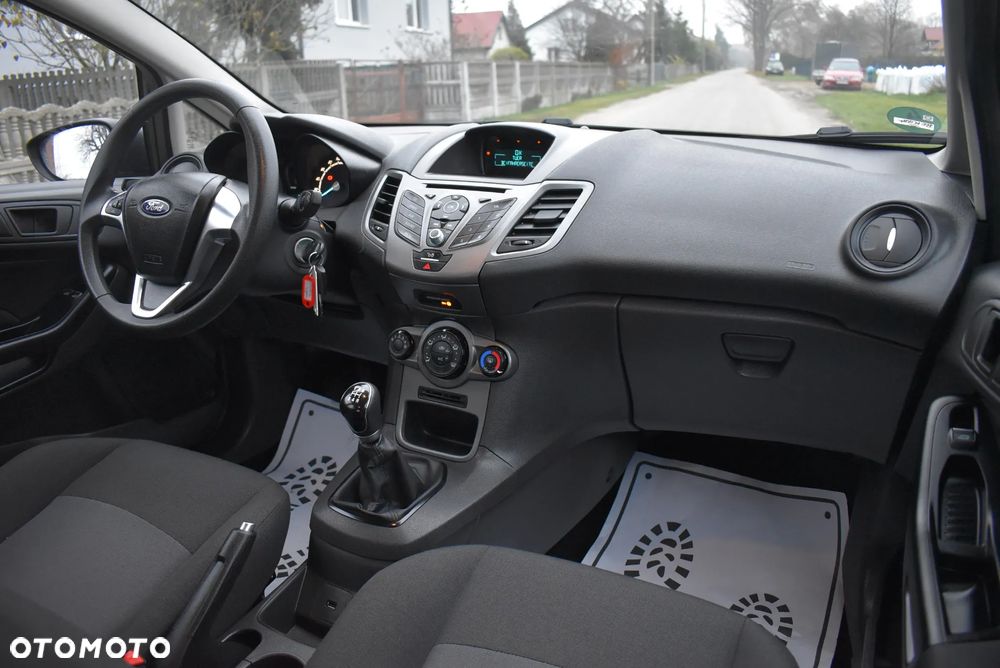 Ford Fiesta - 27