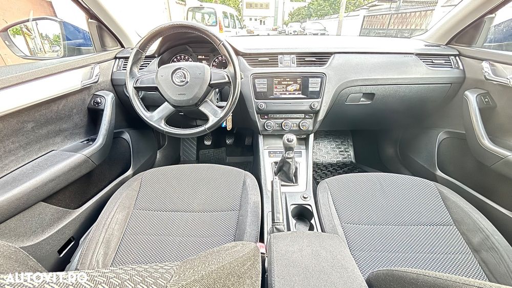 Skoda Octavia 1.6 TDI Style - 6