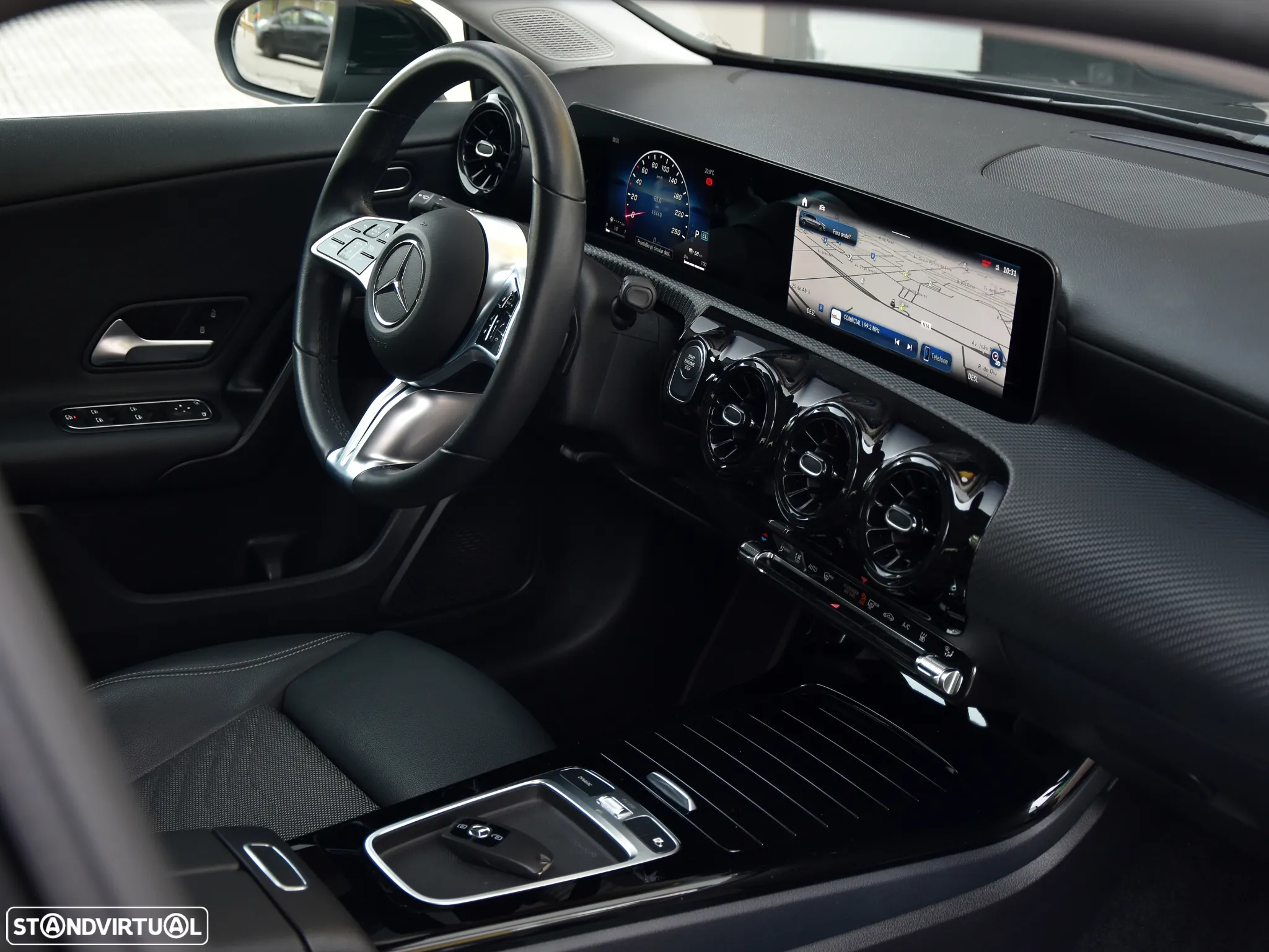 Mercedes-Benz A 250 e Style Plus - 23