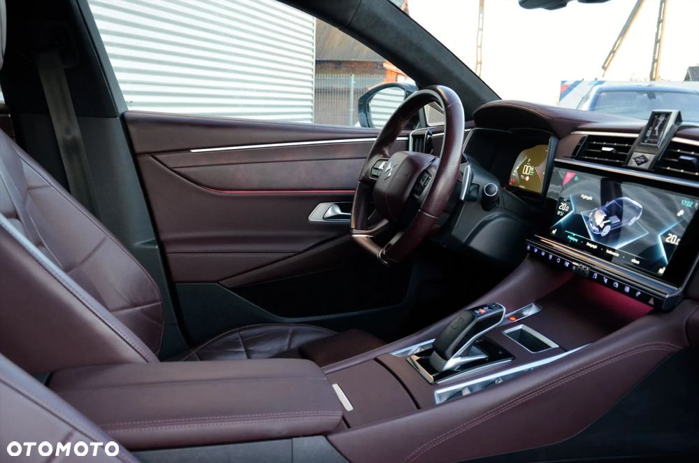 DS Automobiles DS 9 1.6 E-Tense Rivoli + - 17