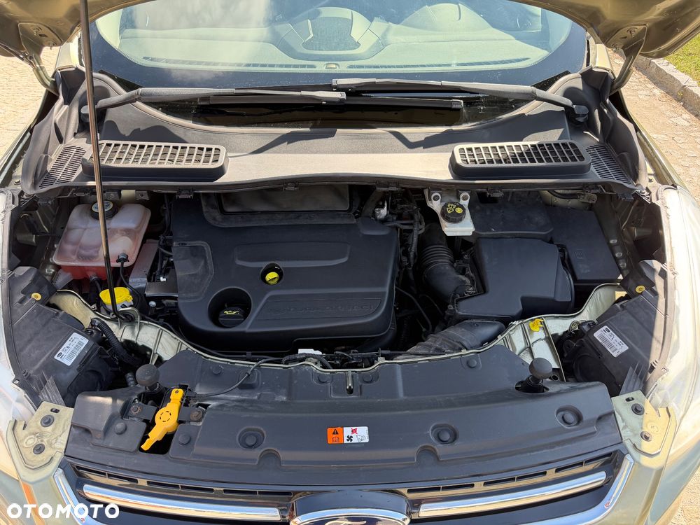 Ford Kuga 2.0 TDCi 2x4 Titanium - 15
