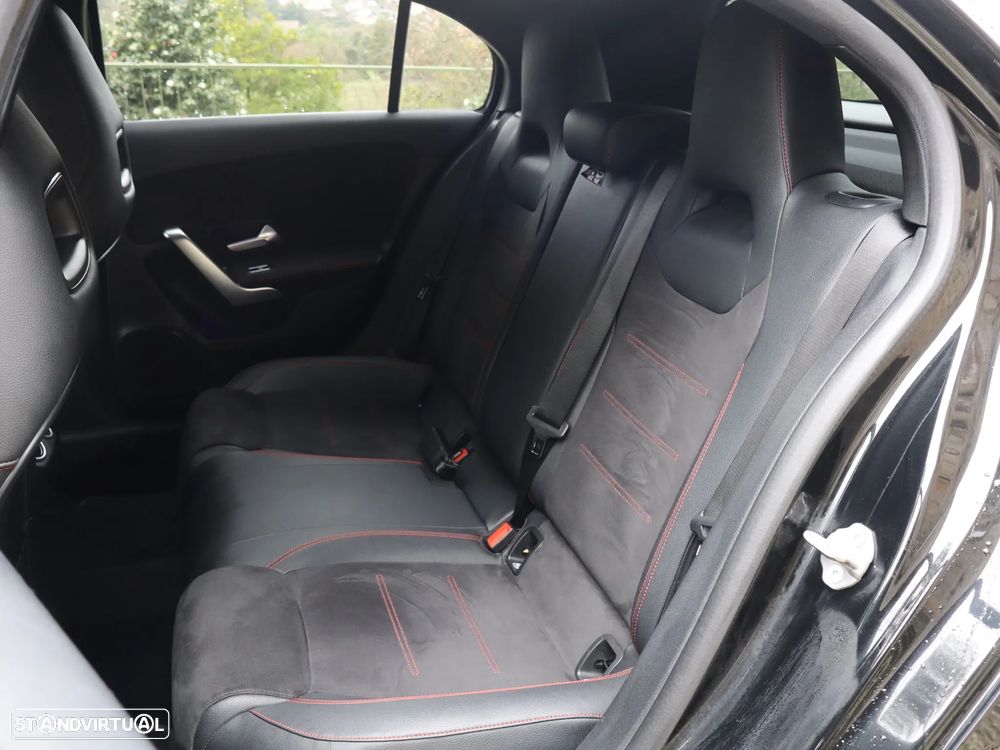 Mercedes-Benz A 250 e AMG Line - 44