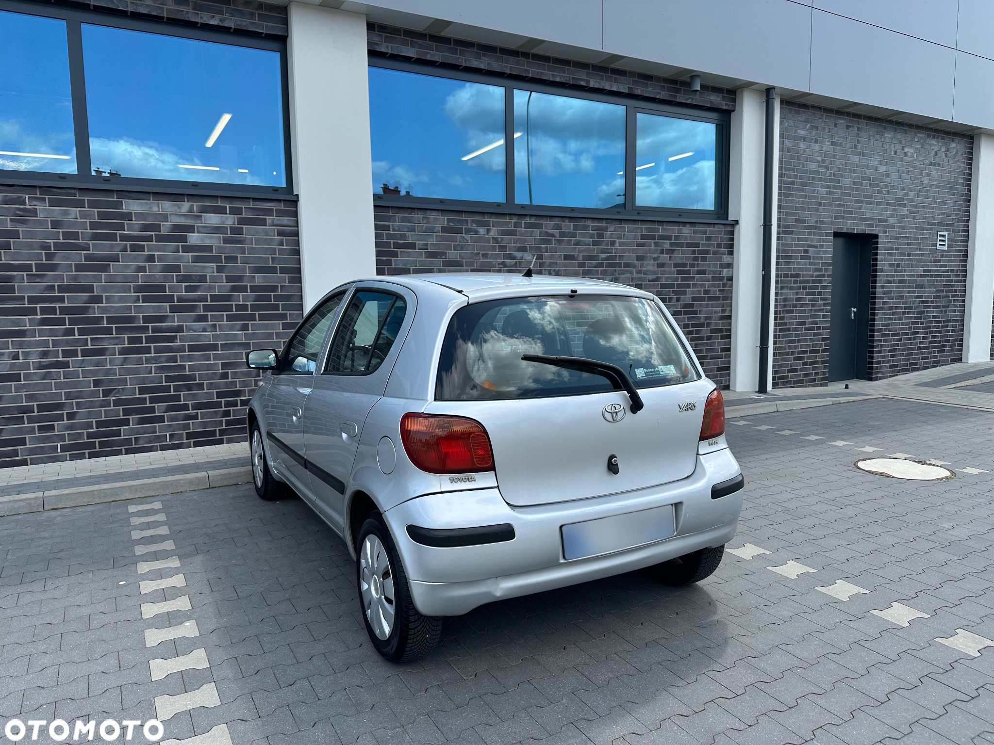 Toyota Yaris 1.3 Luna - 4