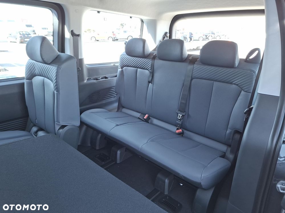 Hyundai Staria 1.6 T-GDI HEV Smart VIP - 10