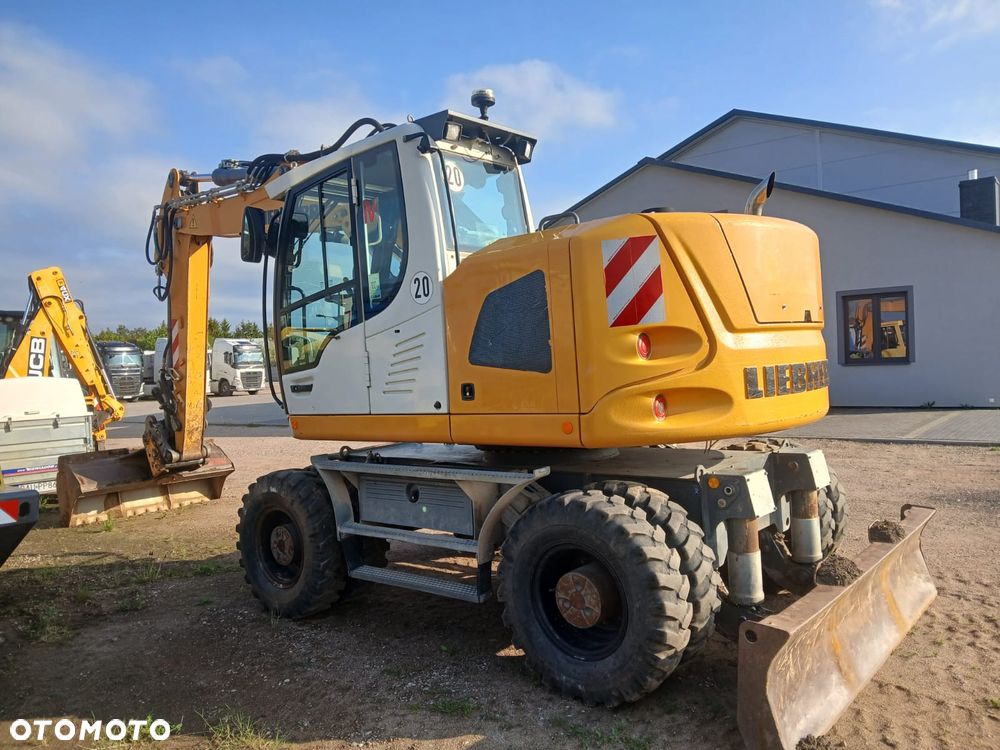 Liebherr 918 COMPACT - 3