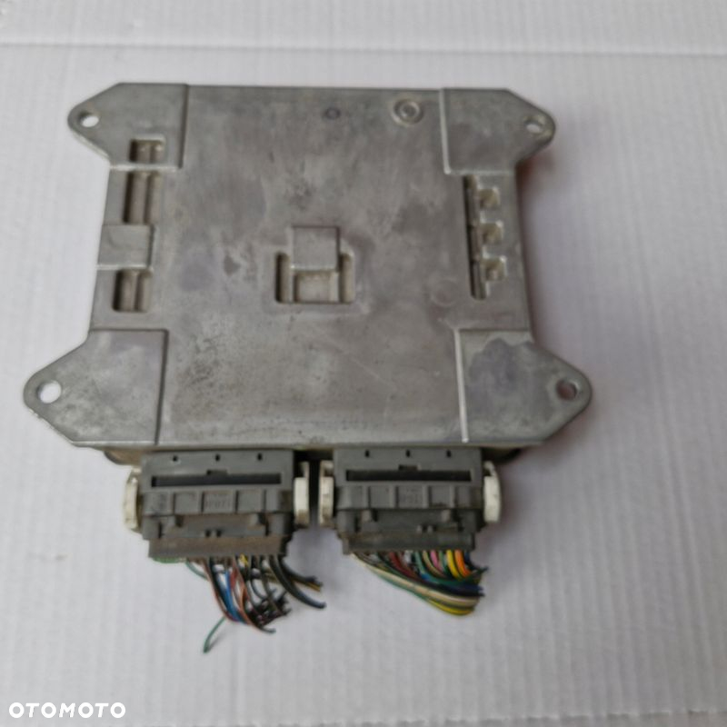 KOMPUTER SILNIKA MAZDA LFD718881D E6T53975H2 - 2