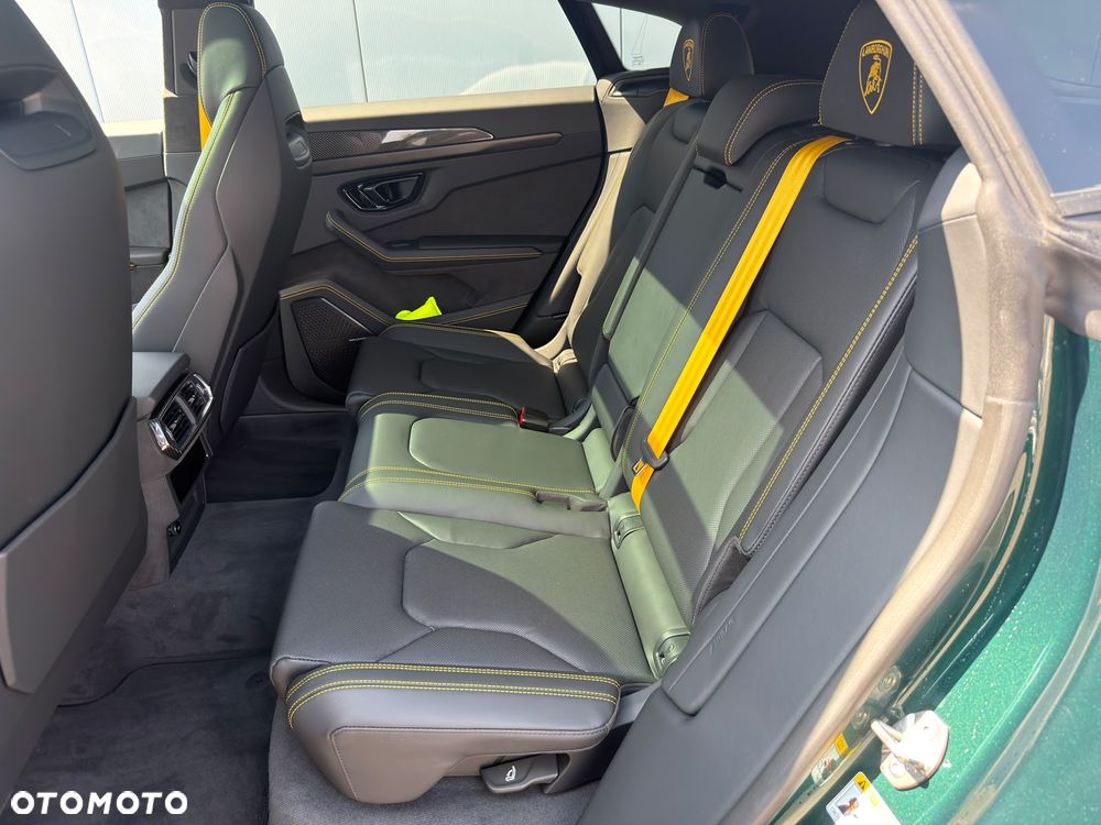 Lamborghini Urus - 37