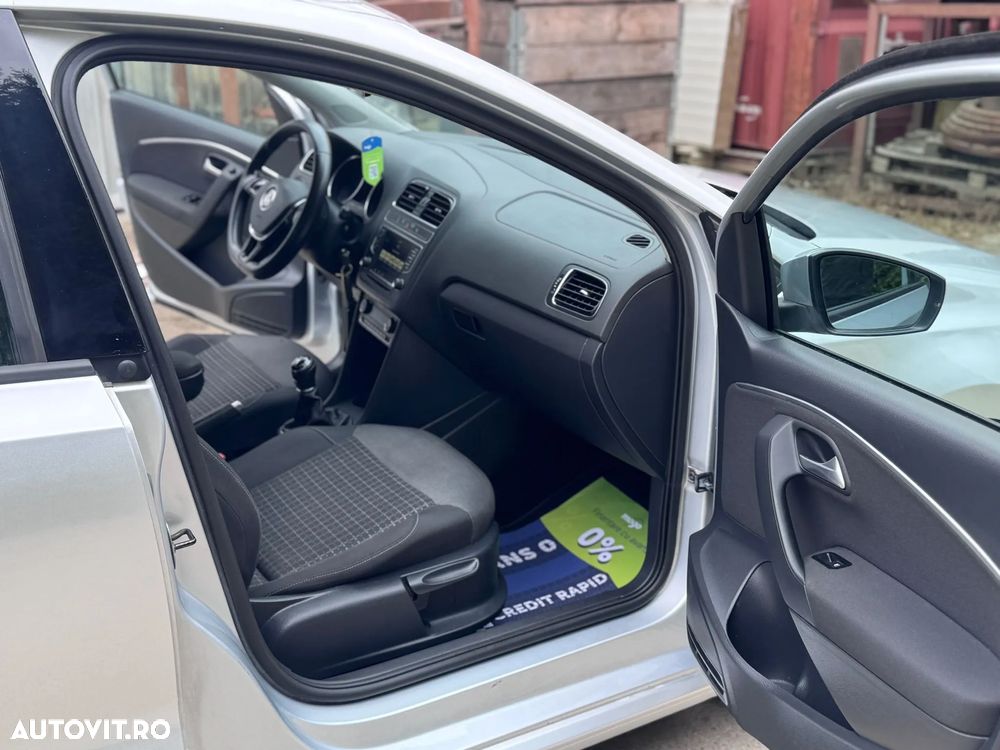 Volkswagen Polo 1.4 TDI Blue Motion Technology Lounge - 13