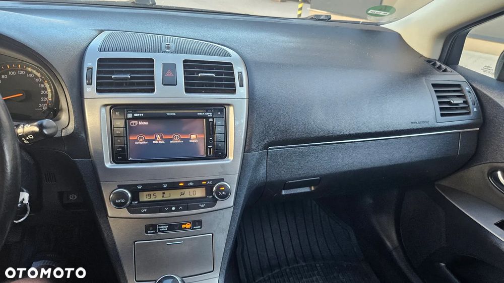 Toyota Avensis 1.6 Edition - 32