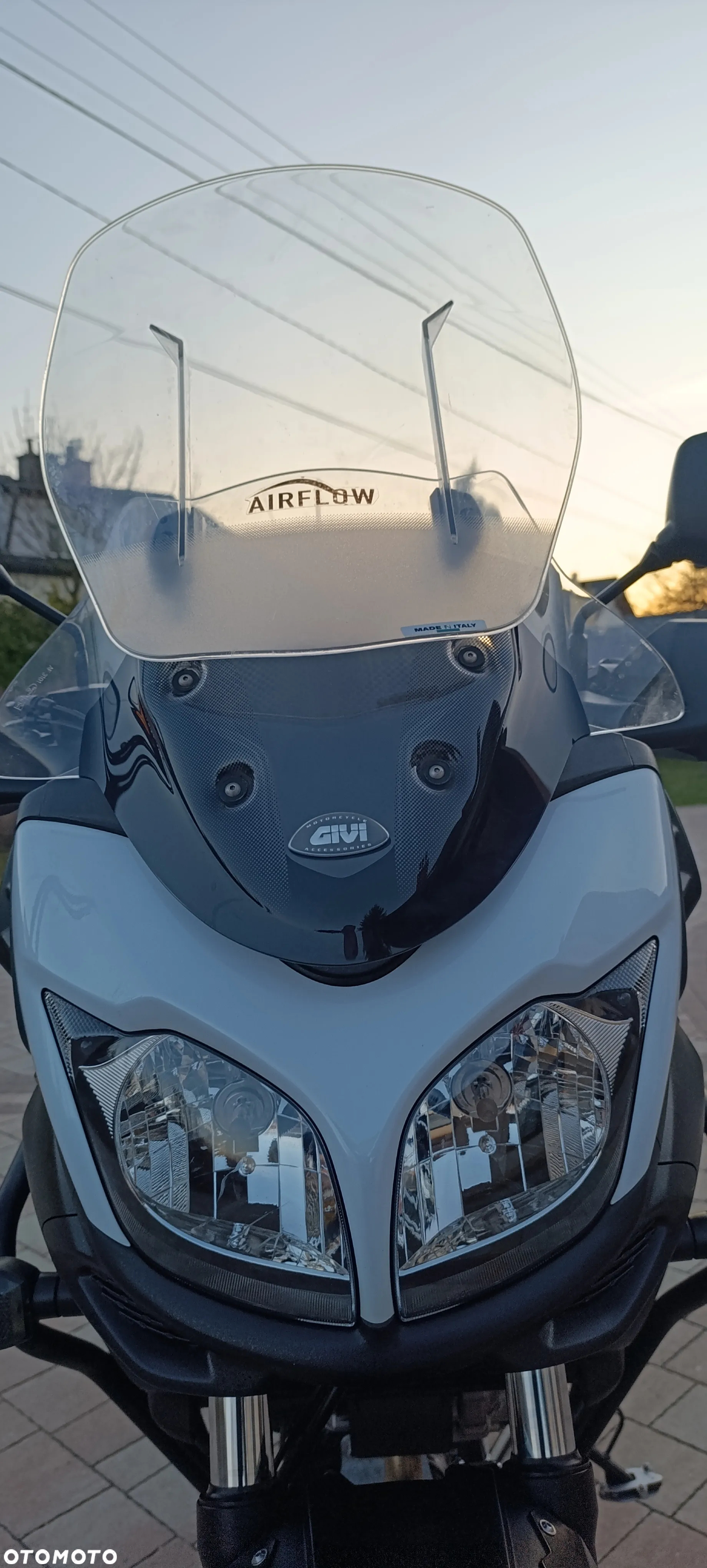 Suzuki V-STROM - 14