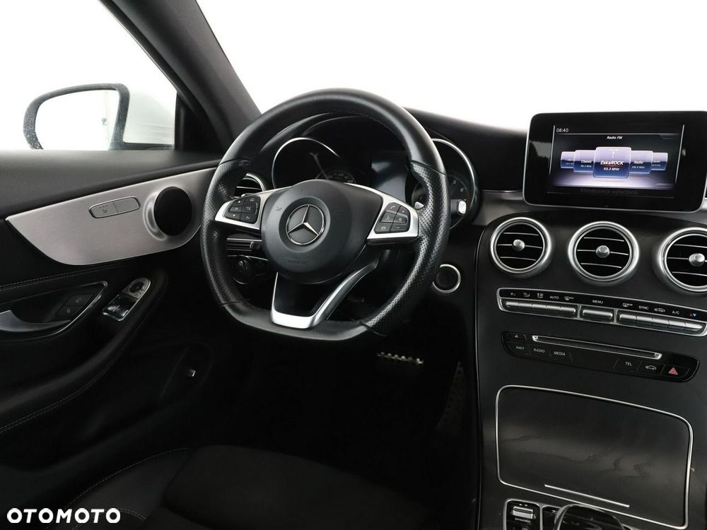 Mercedes-Benz Klasa C 200 9G-TRONIC AMG Line - 17