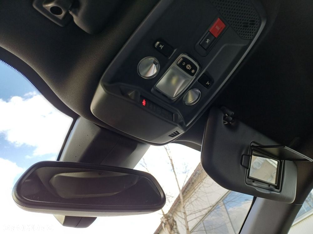 Peugeot 2008 - 20
