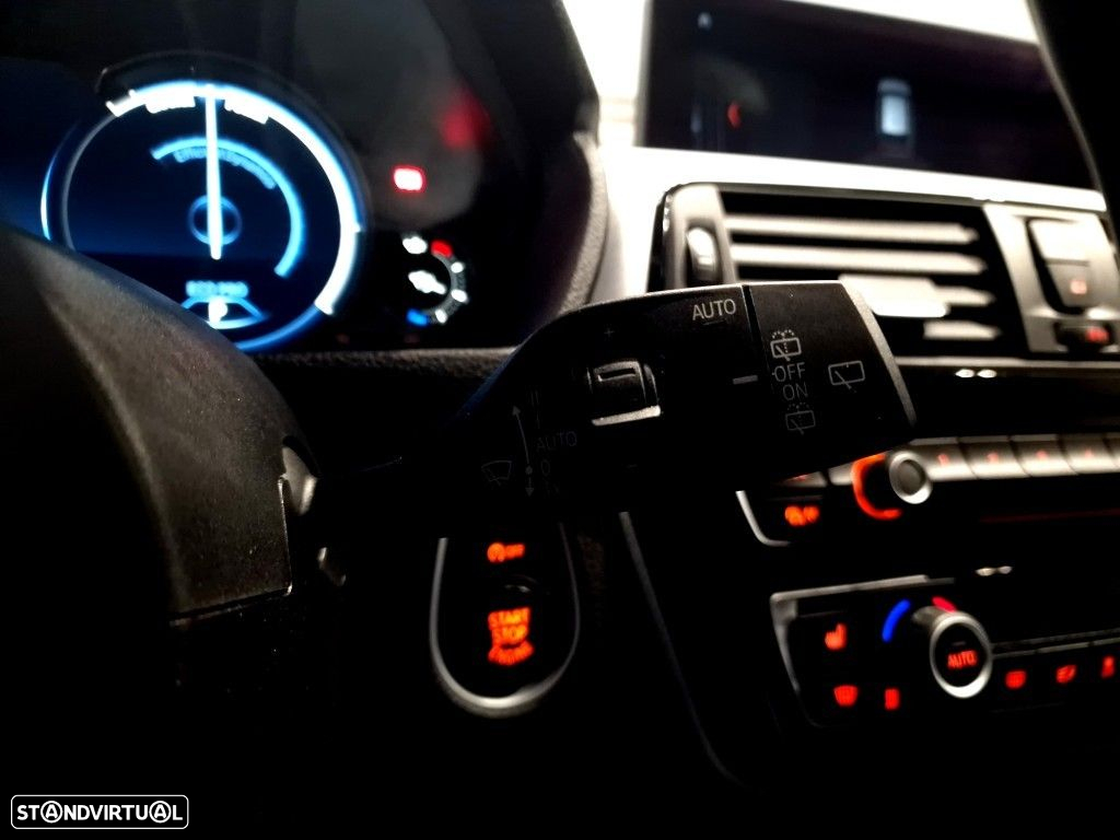 BMW 318 i Touring Pack M Auto - 37