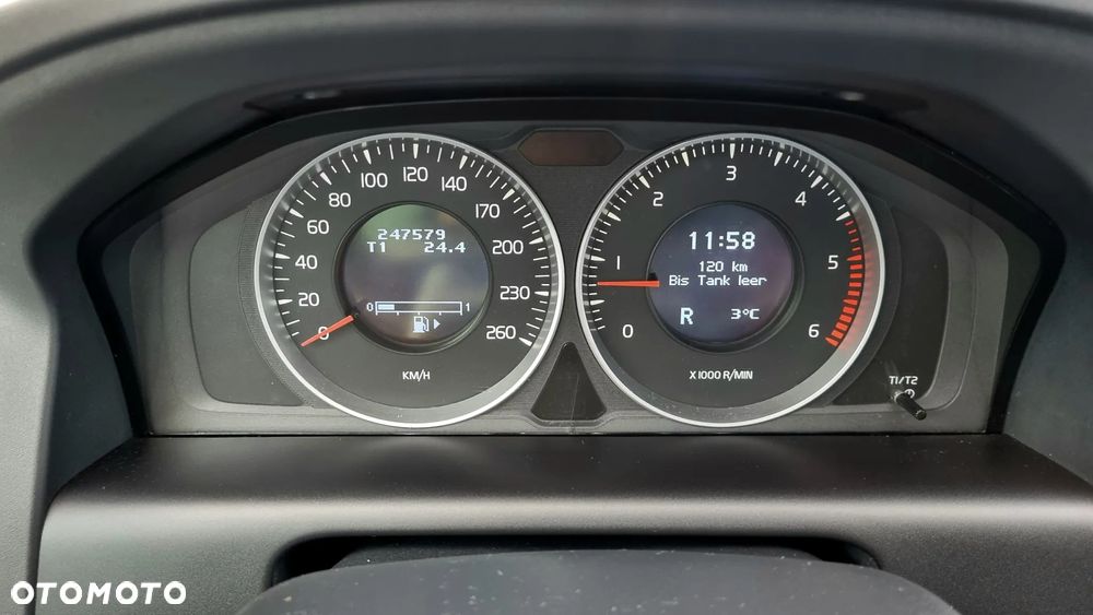 Volvo XC 60 D3 Momentum - 25