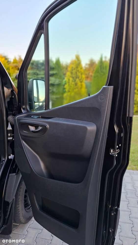 Mercedes-Benz Sprinter - 18