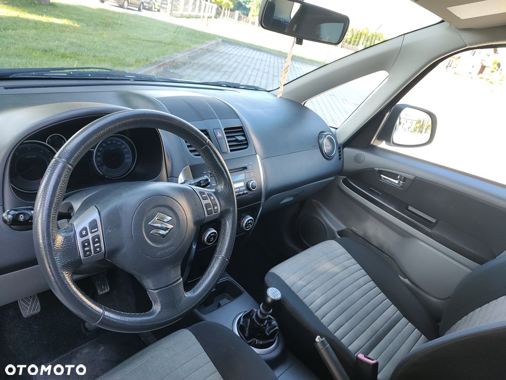 Suzuki SX4 - 7